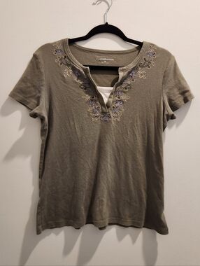 croft & barrow Olive Short-Sleeve V-Neck Tee with Floral Paisley Embroidery